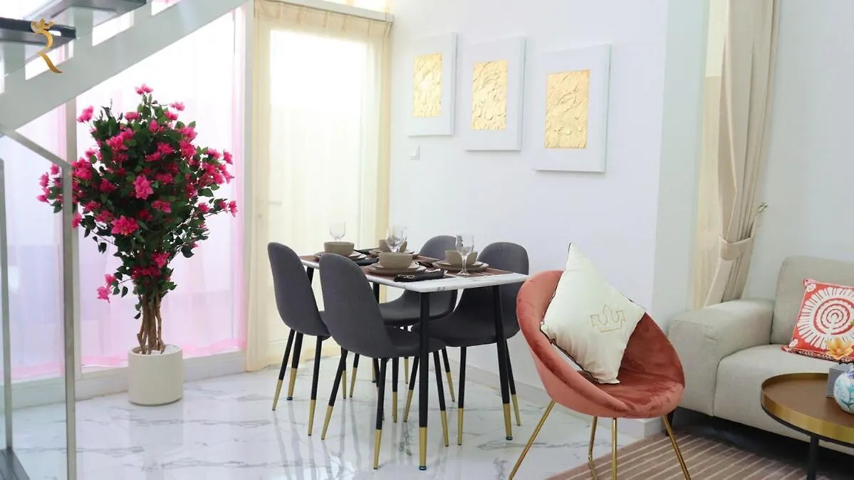 Appartamento Tranquil Masdar 2Br Pool And Free Parking Abu Dhabi
