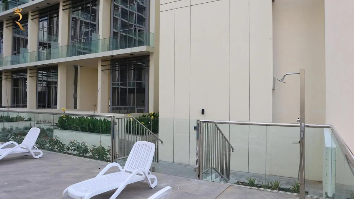 Appartamento Tranquil Masdar 2Br Pool And Free Parking Abu Dhabi