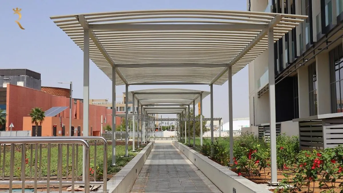 Appartamento Tranquil Masdar 2Br Pool And Free Parking Abu Dhabi