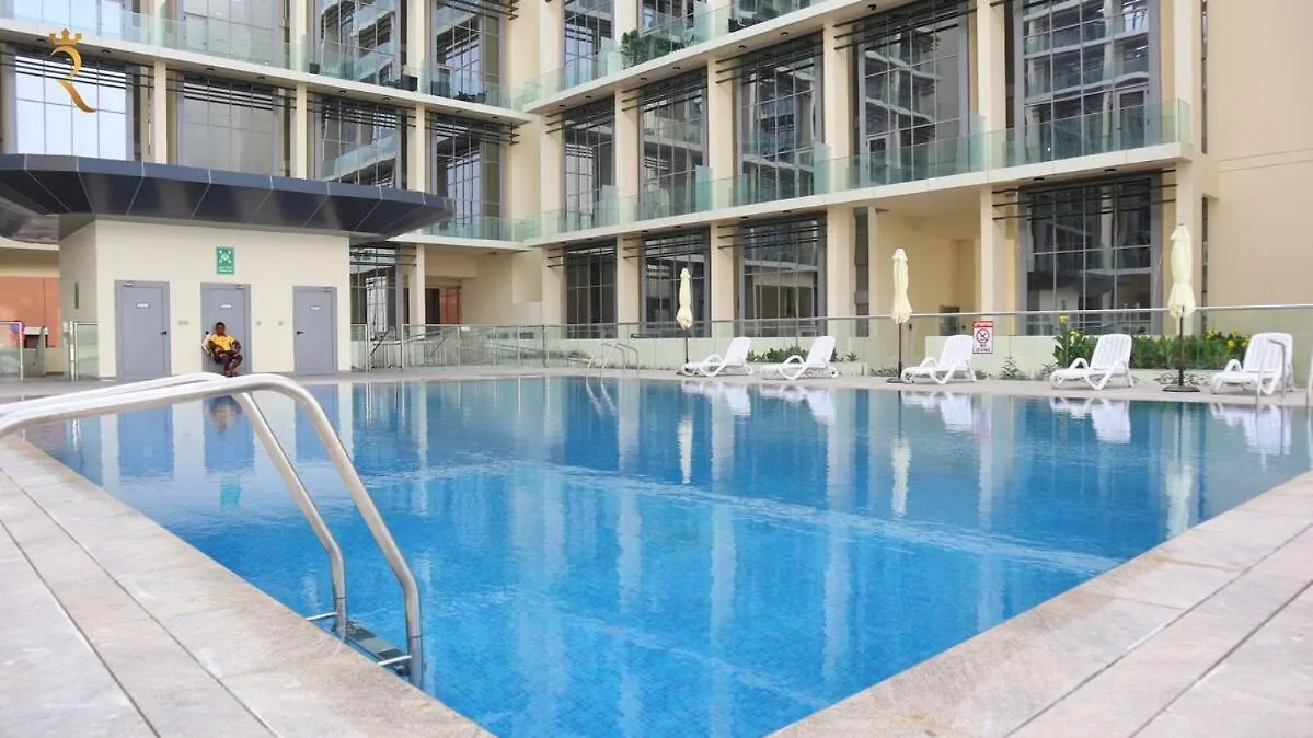 Appartamento Tranquil Masdar 2Br Pool And Free Parking Abu Dhabi