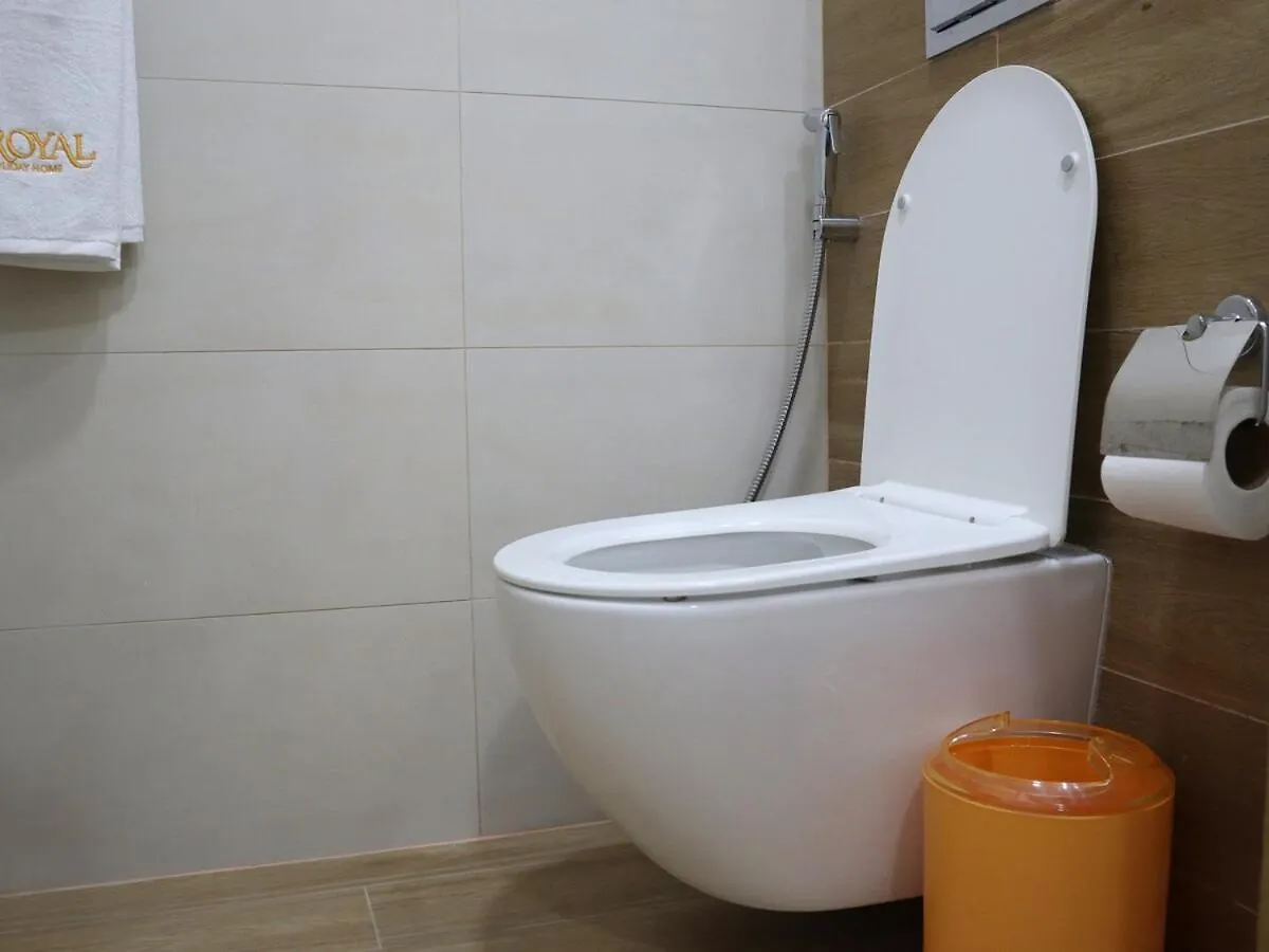Appartamento Tranquil Masdar 2Br Pool And Free Parking Abu Dhabi