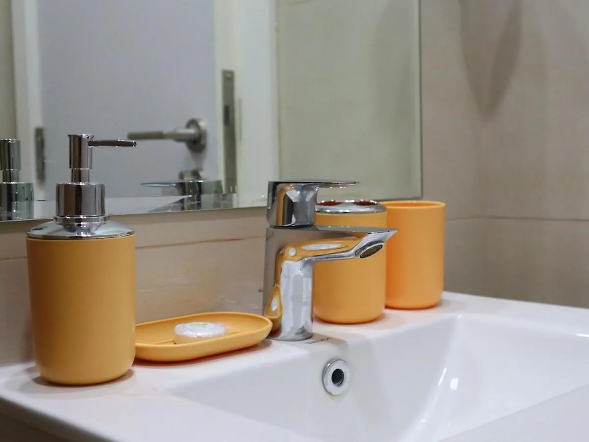 Tranquil Masdar 2Br Pool And Free Parking Apartamento Abu Dhabi 0*,