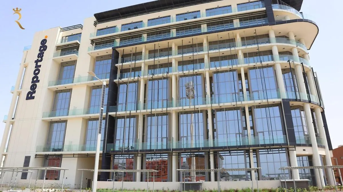 Tranquil Masdar 2Br Pool And Free Parking Apartamento Abu Dhabi